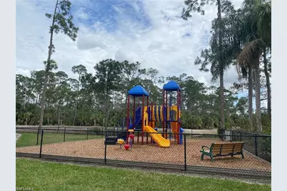 5070 Cedar Springs Dr #201, Naples, FL 34110 - Photo 10