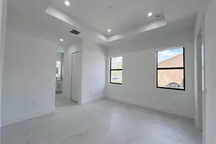 3231 41st Ave NE, Naples, FL 34120 - Photo 6