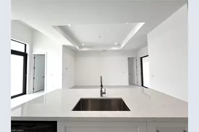 3231 41st Ave NE, Naples, FL 34120 - Photo 4