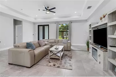 332 14th St SE, Naples, FL 34117 - Photo 4