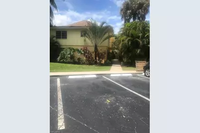 1210 Shady Rest Ln #12, Naples, FL 34103 - Photo 2