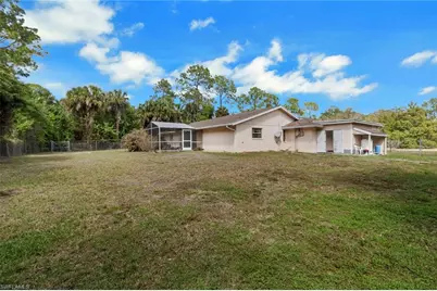 501 11th St NW, Naples, FL 34120 - Photo 18
