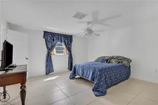 501 11th St NW, Naples, FL 34120 - Photo 12