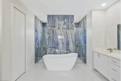 909 SW 11th Ct, Cape Coral, FL 33991 - Photo 16