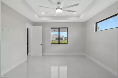 909 SW 11th Ct, Cape Coral, FL 33991 - Photo 14