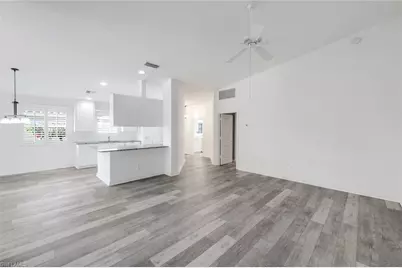 3239 Barbados Ln, Naples, FL 34119 - Photo 10