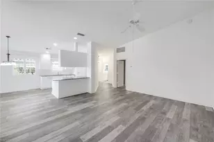 3239 Barbados Ln, Naples, FL 34119 - Photo 10