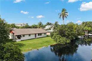 27255 Belle Rio Dr, Bonita Springs, FL 34135 - Photo 20