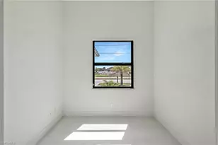 913 Embers Pkwy W, Cape Coral, FL 33993 - Photo 20