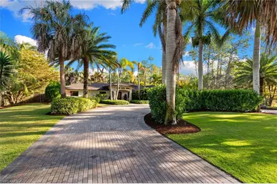 4501 3rd Ave SW, Naples, FL 34119 - Photo 2