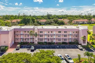 200 Turtle Lake Ct, Naples, FL 34105 - Photo 2