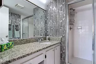 200 Turtle Lake Ct, Naples, FL 34105 - Photo 30