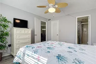 200 Turtle Lake Ct, Naples, FL 34105 - Photo 28