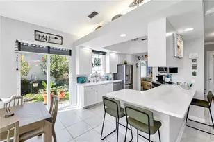 2925 Gilford Way, Naples, FL 34119 - Photo 18