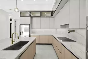 152 SW 28th St, Cape Coral, FL 33914 - Photo 12