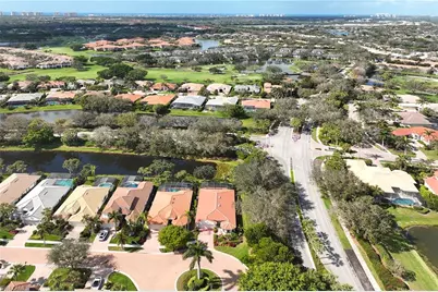 9301 Troon Lakes Dr, Naples, FL 34109 - Photo 30