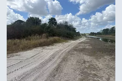1900 W 18th St, Lehigh Acres, FL 33972 - Photo 6