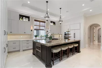 2225 Miramonte Ct, Naples, FL 34105 - Photo 6