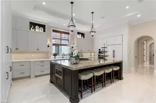 2225 Miramonte Ct, Naples, FL 34105 - Photo 6