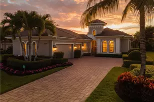 28864 Blaisdell Dr, Naples, FL 34119 - Photo 2