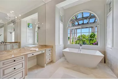 2052 Isla Vista Ln, Naples, FL 34105 - Photo 22