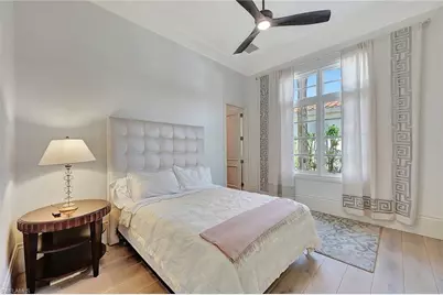 2052 Isla Vista Ln, Naples, FL 34105 - Photo 24