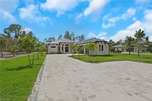 408 24th Ave NE, Naples, FL 34120 - Photo 2