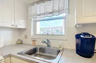 180 Turtle Lake Ct, Naples, FL 34105 - Photo 12