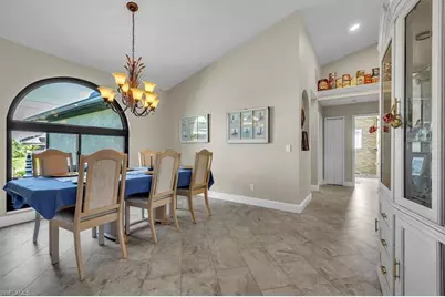 330 NE 20th St, Cape Coral, FL 33909 - Photo 8