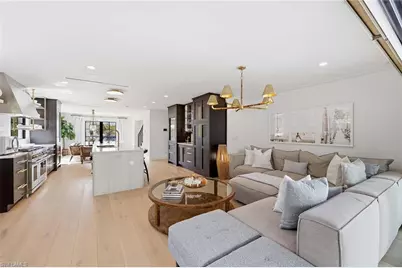 1355 4th St S, Naples, FL 34102 - Photo 10