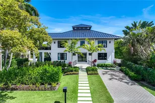 1355 4th St S, Naples, FL 34102 - Photo 2