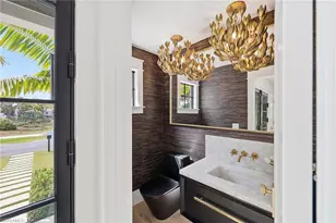 1355 4th St S, Naples, FL 34102 - Photo 40