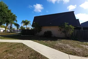 17983 San Juan Ct, Fort Myers, FL 33967 - Photo 2