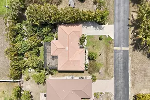 26920 Spanish Gardens Dr, Bonita Springs, FL 34135 - Photo 16