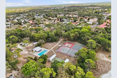 26920 Spanish Gardens Dr, Bonita Springs, FL 34135 - Photo 10