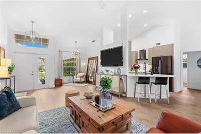 6778 Buckingham Ct, Naples, FL 34104 - Photo 8