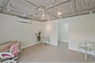 480 Oak Ave, Naples, FL 34108 - Photo 18