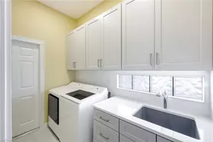 4322 Queen Elizabeth Way, Naples, FL 34119 - Photo 36