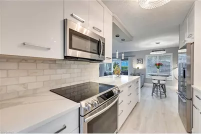 250 7th Ave S #106, Naples, FL 34102 - Photo 12