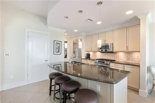 9123 Strada Pl, Naples, FL 34108 - Photo 4