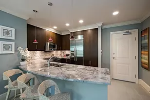 9123 Strada Pl, Naples, FL 34108 - Photo 6