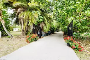 10811 Strike Ln, Bonita Springs, FL 34135 - Photo 26