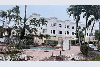 391 4th St S #401, Naples, FL 34102 - Photo 32