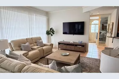 391 4th St S #401, Naples, FL 34102 - Photo 6