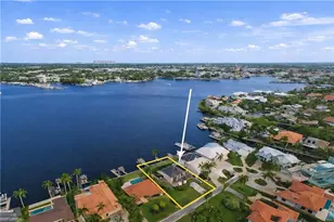 1535 Dolphin Ln, Naples, FL 34102 - Photo 2
