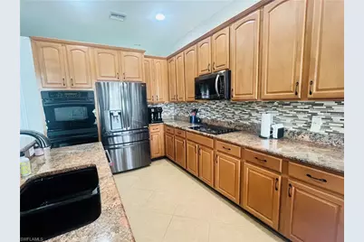 14265 Manchester Dr, Naples, FL 34114 - Photo 6