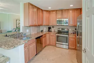 9126 Napoli Ct, Naples, FL 34113 - Photo 8