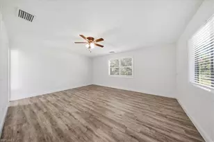360 Desoto Blvd S, Naples, FL 34117 - Photo 12