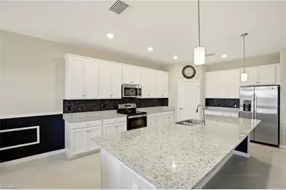 3341 Antilla Ct, Fort Myers, FL 33905 - Photo 10