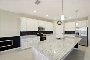 3341 Antilla Ct, Fort Myers, FL 33905 - Photo 10